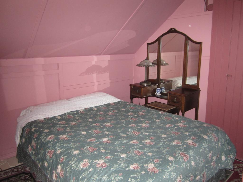 Historical Guest House Whitehorse Phòng bức ảnh